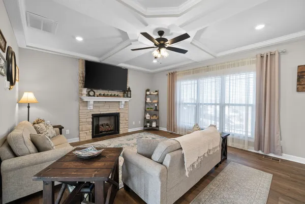 $2,500 | 2459 Shadowood Road, Clarksville, TN 37043