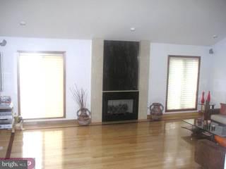 152 Laurel Road Churchville, PA 18966 - Photo 2 of 6 Gallery Image 2