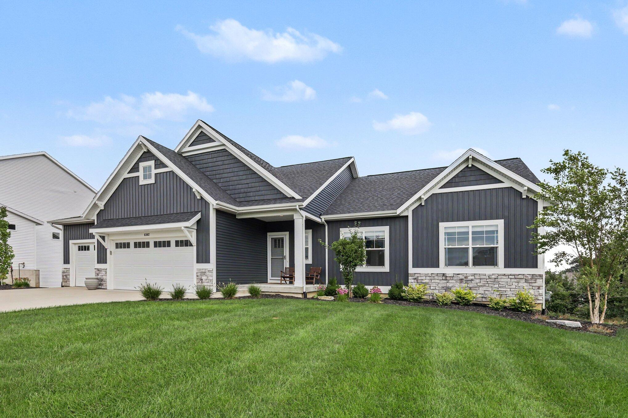 8302 Bauer Rdg Avenue Jenison, MI 49428 - Photo 3 of 26 003_file_1491