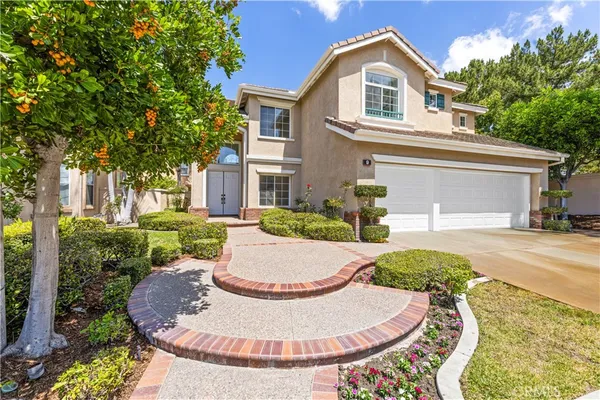 $2,600,000 | 9 Figaro, Irvine, CA 92606