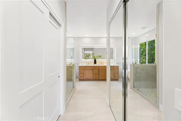 $2,600,000 | 9 Figaro, Irvine, CA 92606