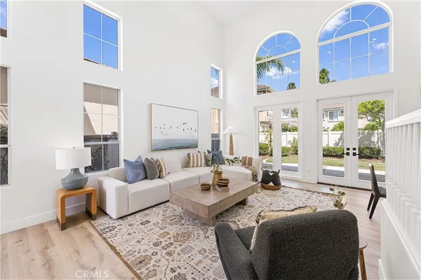 $2,600,000 | 9 Figaro, Irvine, CA 92606