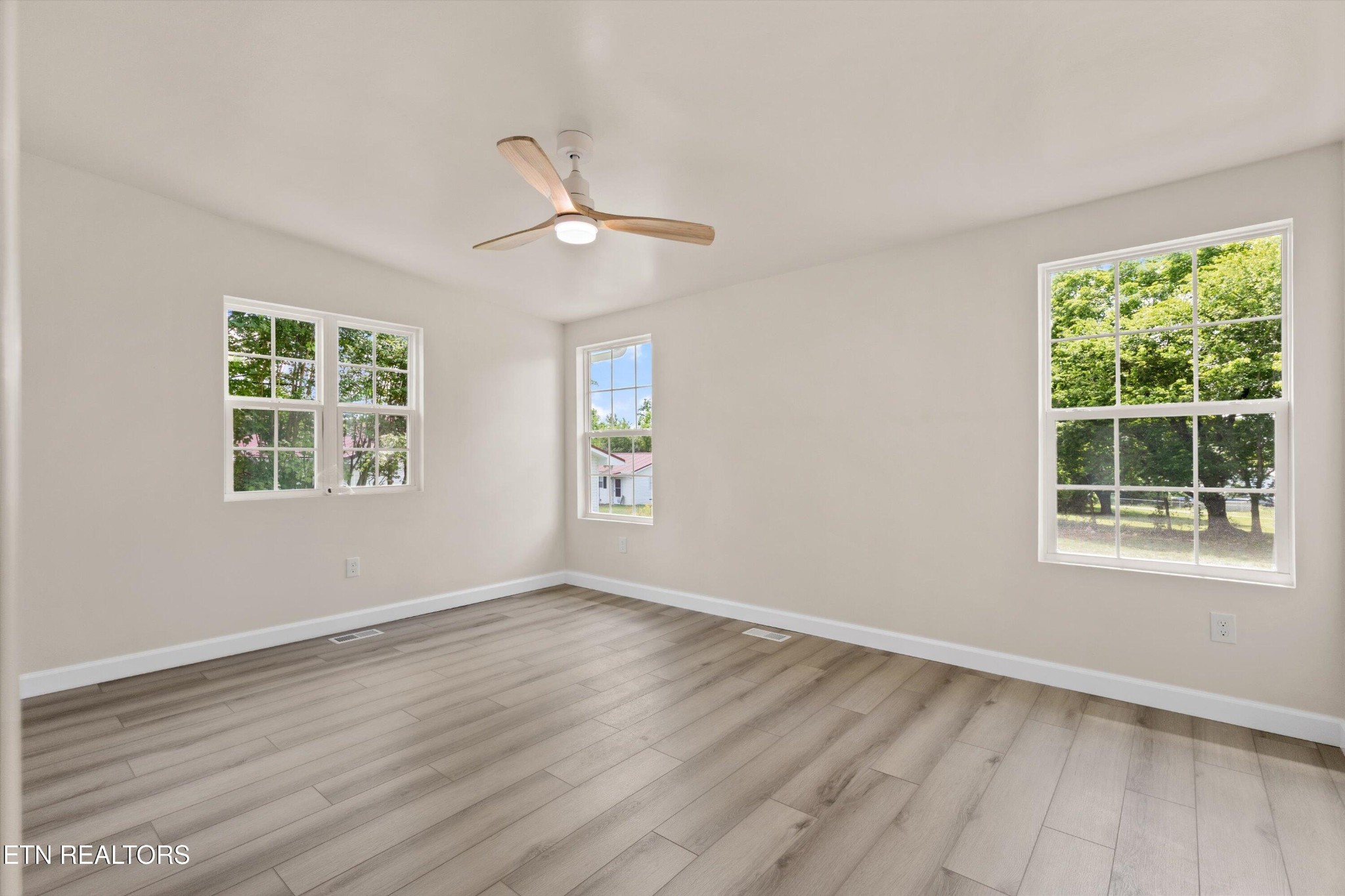 2021 3rd Road Knoxville, TN 37914 - Photo 12 of 20 Gallery Image 12