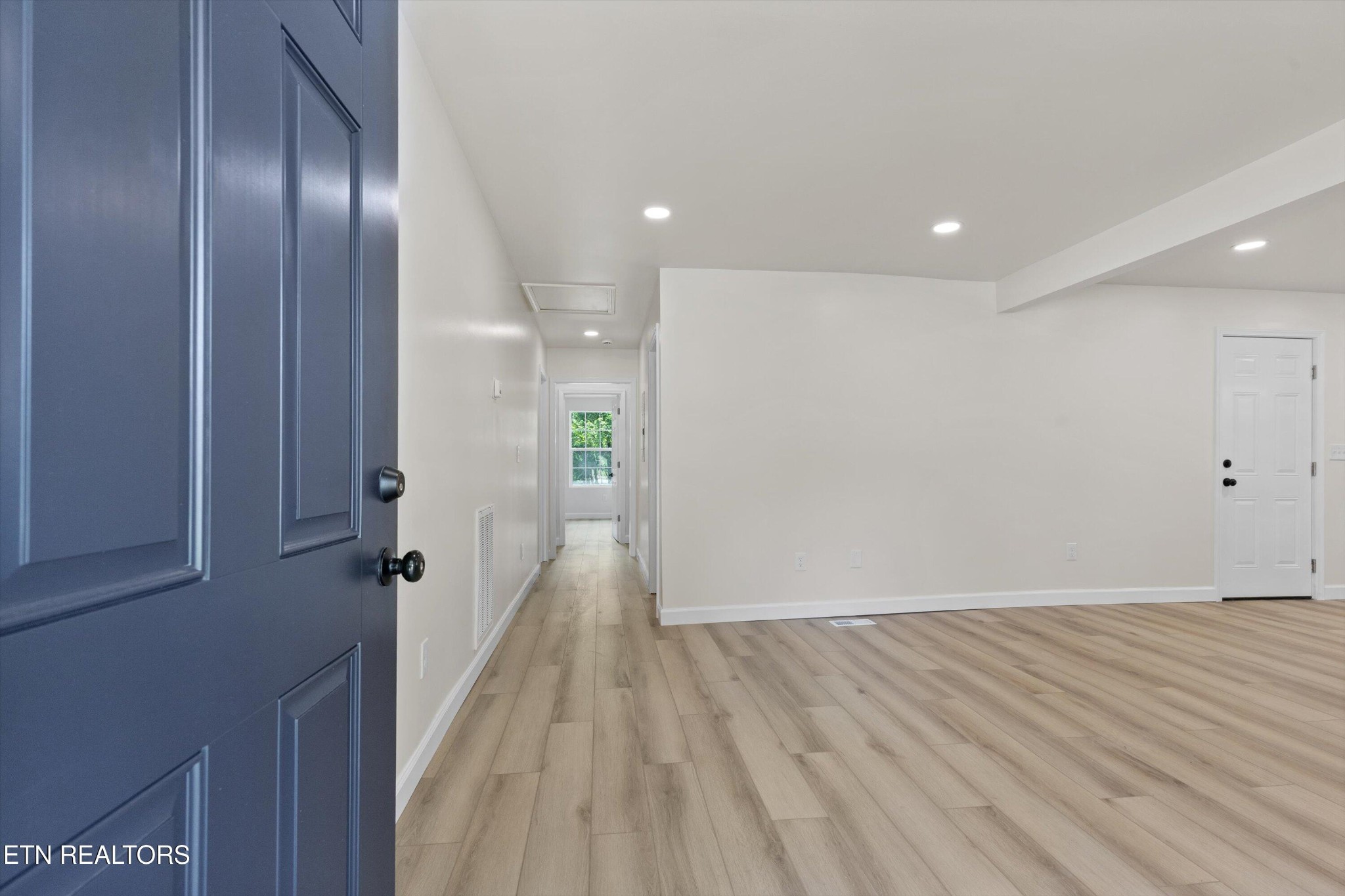 2021 3rd Road Knoxville, TN 37914 - Photo 3 of 20 Gallery Image 3
