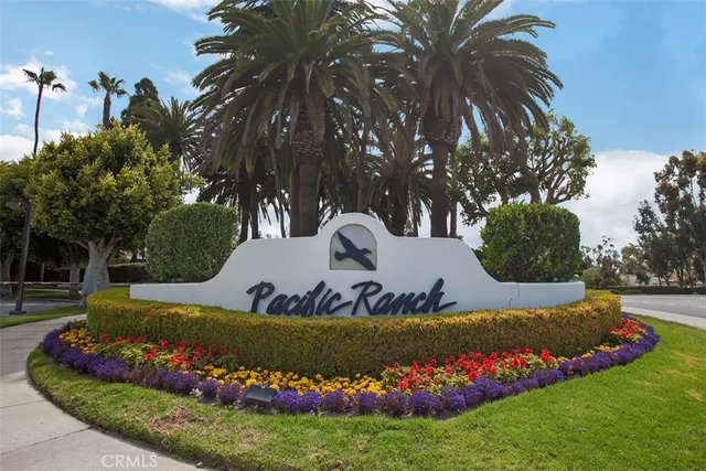 a view of outdoor space with plants and flowers