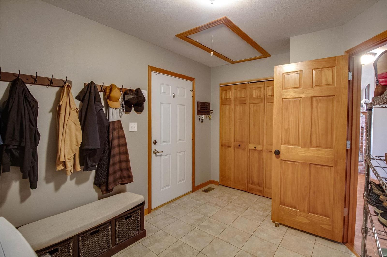 8101 Bethalto Road Bethalto, IL 62010 - Photo 25 of 85 Gallery Image 25