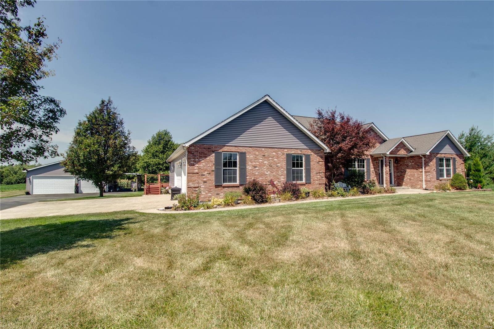 8101 Bethalto Road Bethalto, IL 62010 - Photo 10 of 85 Gallery Image 10