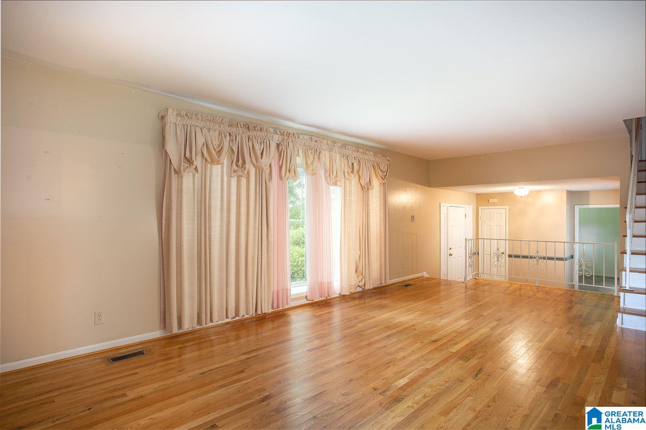 258 Canoe Creek Road Rainbow City, AL 35906 - Photo 9 of 47