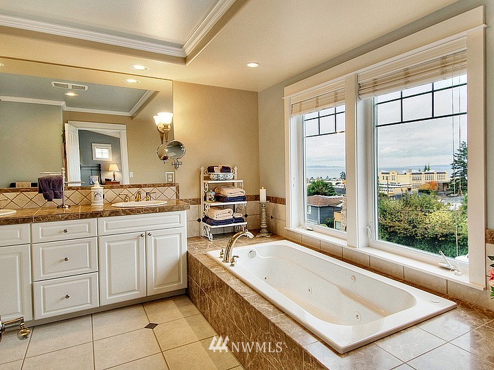 760 Maple Street Edmonds, WA 98020 - Photo 13 of 15 Gallery Image 13