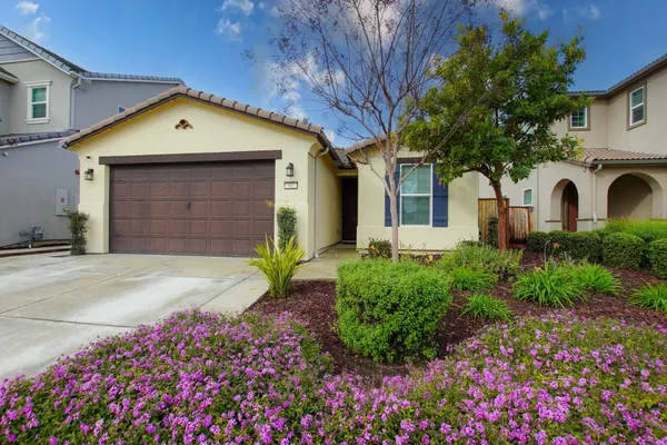 $729,000 | 542 Cadiz Drive, Hollister, CA 95023