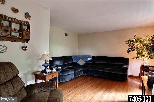189 Blue Stone Road York, PA 17406 - Photo 3 of 25 Gallery Image 3