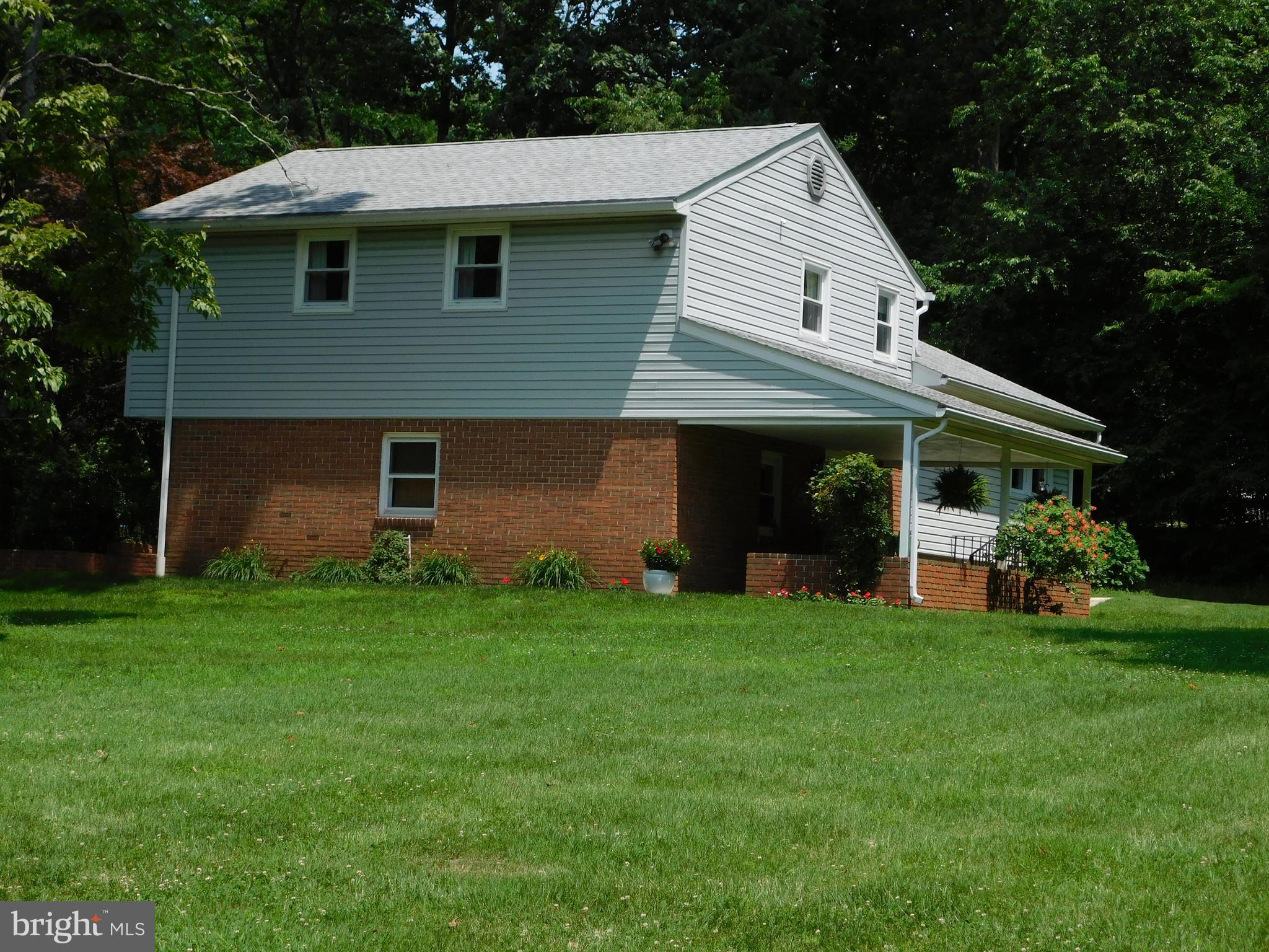 2468 Schaffer Road Pottstown, PA 19464 - Photo 3 of 34 Gallery Image 3