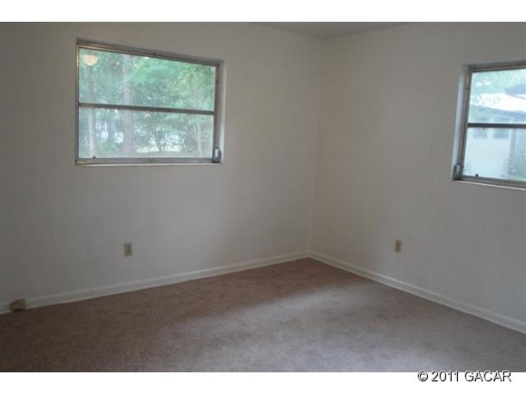 3705 Southwest 5th Place Gainesville, FL 32607 - Photo 5 of 24