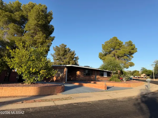 $297,500 | 8175 East 20th Street, Tucson, AZ 85710