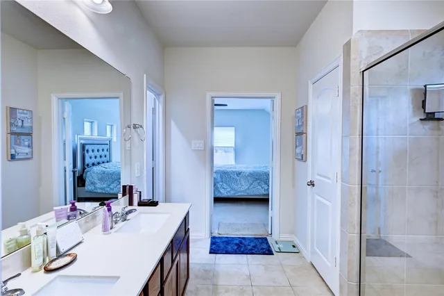 $2,600 | 865 Spruce Pine Drive, Conroe, TX 77318