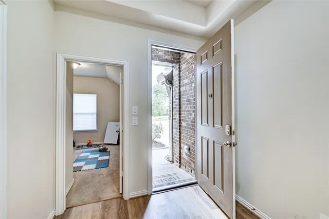 $2,600 | 865 Spruce Pine Drive, Conroe, TX 77318