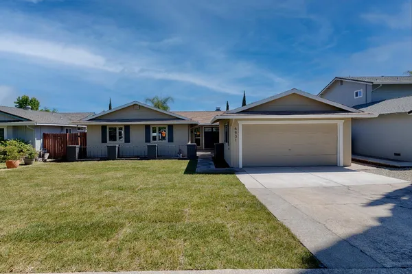 $585,000 | 6831 Oaklawn Way, Fair Oaks, CA 95628