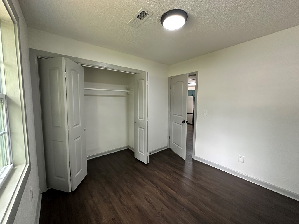 593 Mary McClendon Road Ozark, AL 36360 - Photo 14 of 65