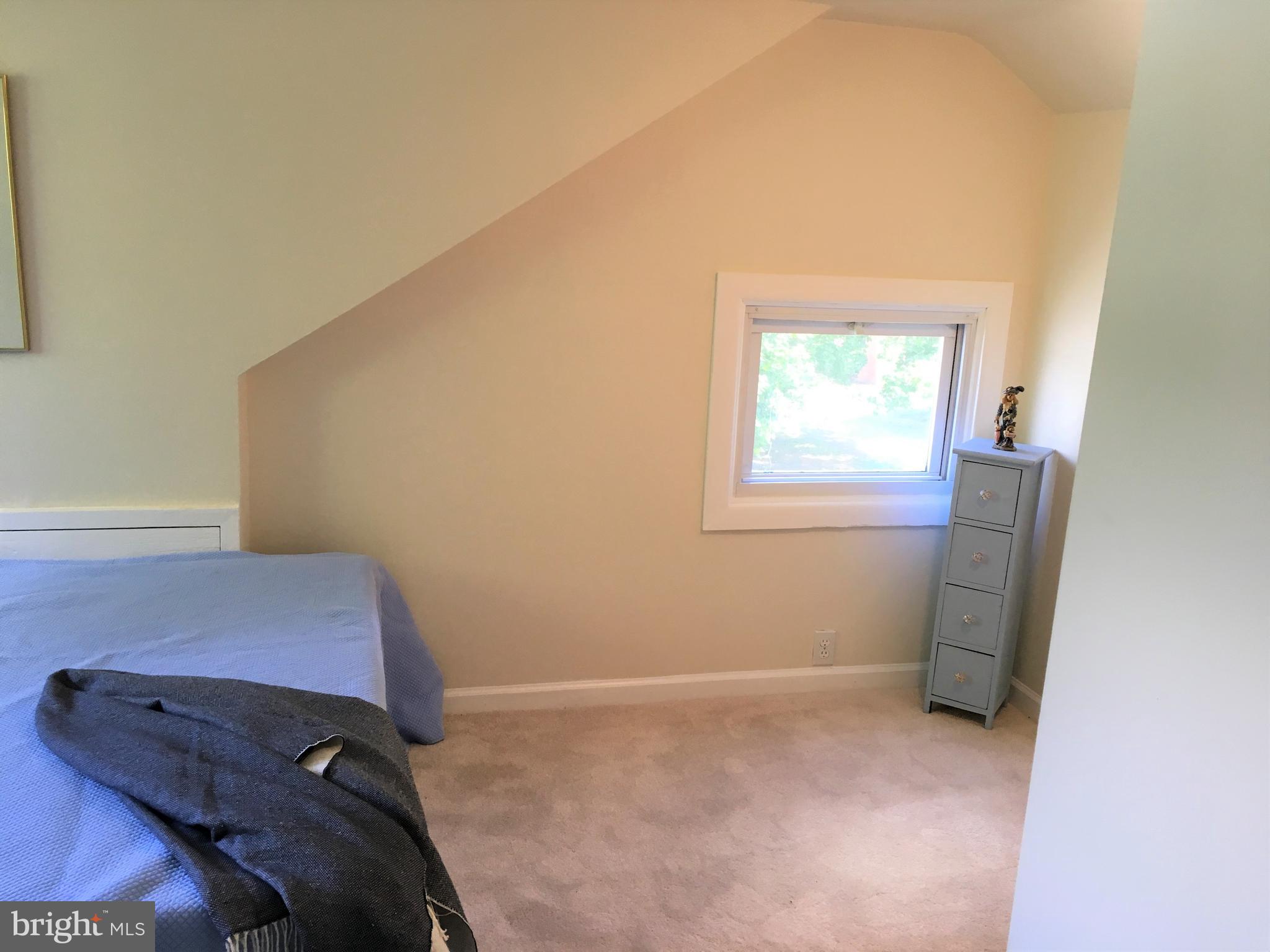 20625 Whites Ferry Road Poolesville, MD 20837 - Photo 18 of 38 Upper level new paint and carpet