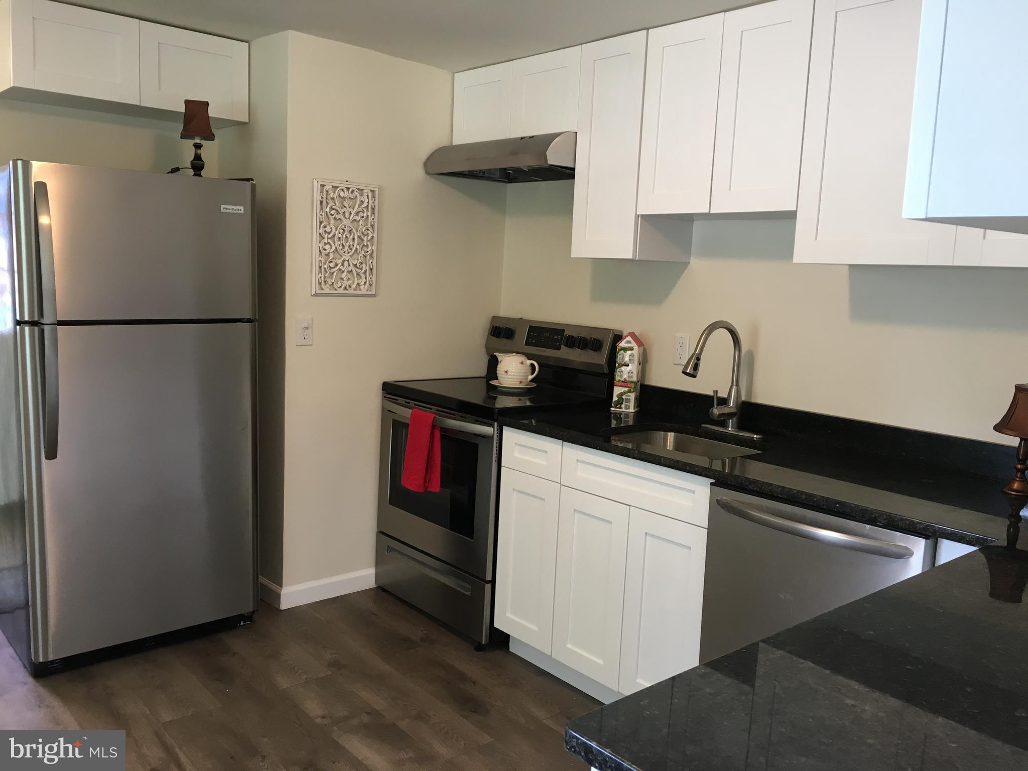 20625 Whites Ferry Road Poolesville, MD 20837 - Photo 8 of 38 Renovated with Stainless Steel/Granite