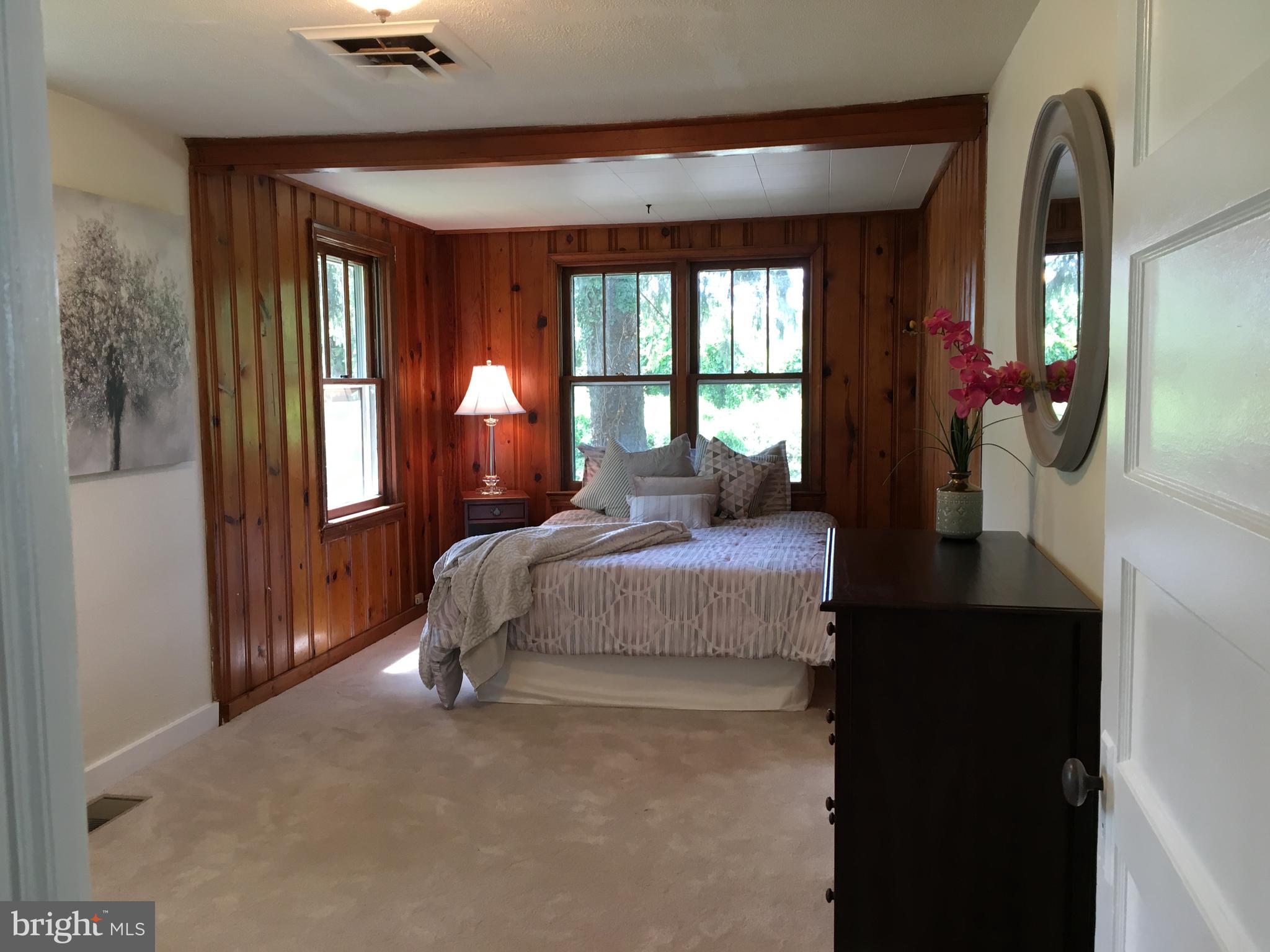 20625 Whites Ferry Road Poolesville, MD 20837 - Photo 9 of 38 Master Bedroom new carpet/paint throughout