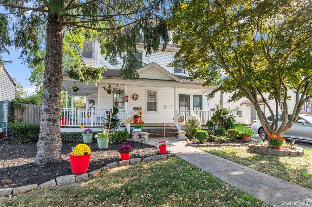 a view of outdoor space and garden