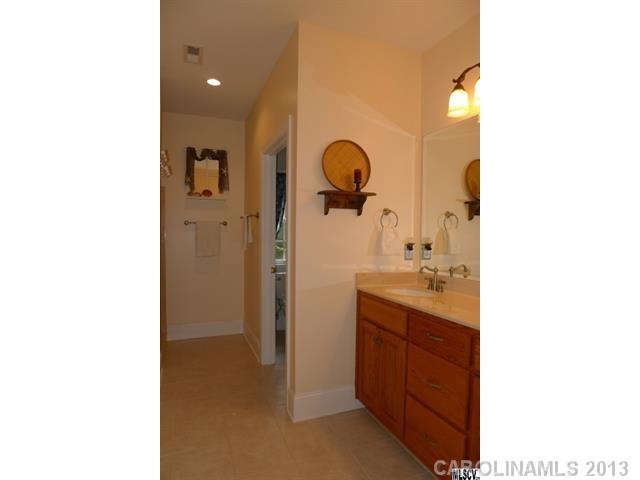 699 Players Ridge Road Hickory, NC 28601 - Photo 12 of 16 Gallery Image 12