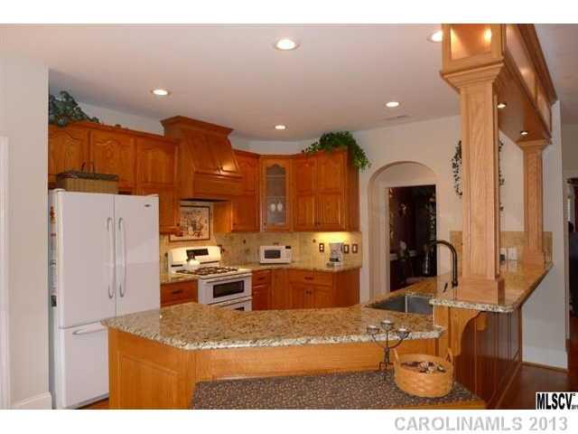 699 Players Ridge Road Hickory, NC 28601 - Photo 8 of 16 Gallery Image 8