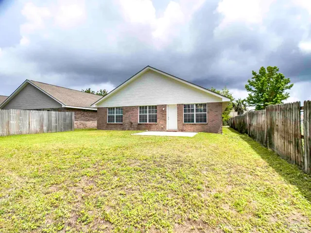 $1,950 | 1267 Sterling Point Place, Gulf Breeze, FL 32563