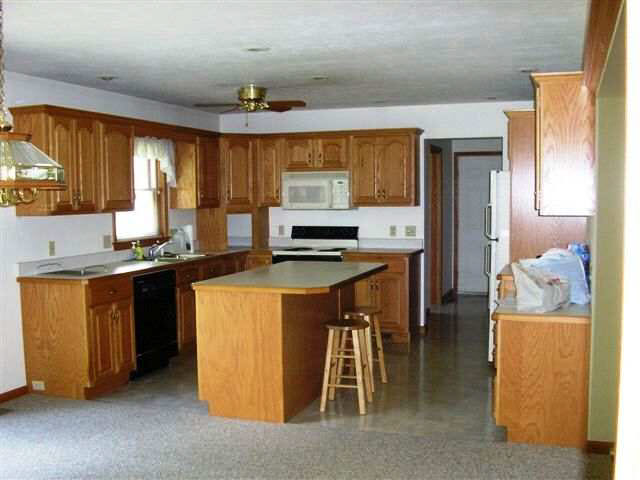 2311 Bashor Road Goshen, IN 46526 - Photo 4 of 10 Gallery Image 4