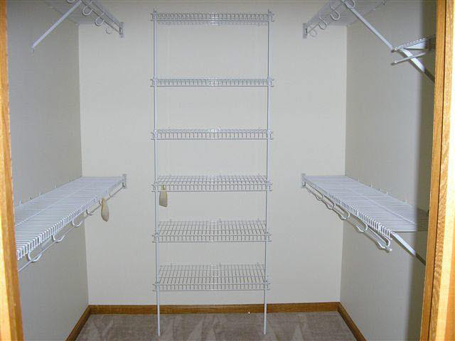 2311 Bashor Road Goshen, IN 46526 - Photo 6 of 10 Gallery Image 6