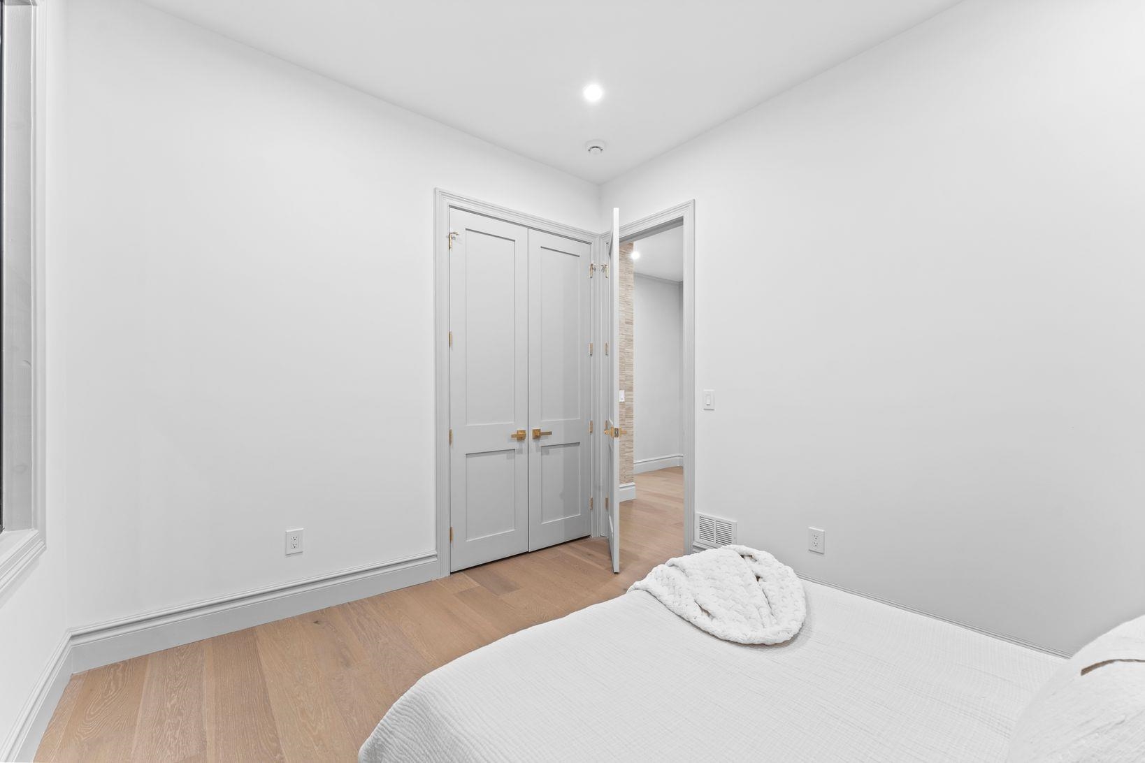 83 Liberty Place, Unit 1 Weehawken, NJ 07086 - Photo 22 of 39 a bathroom with a bathtub