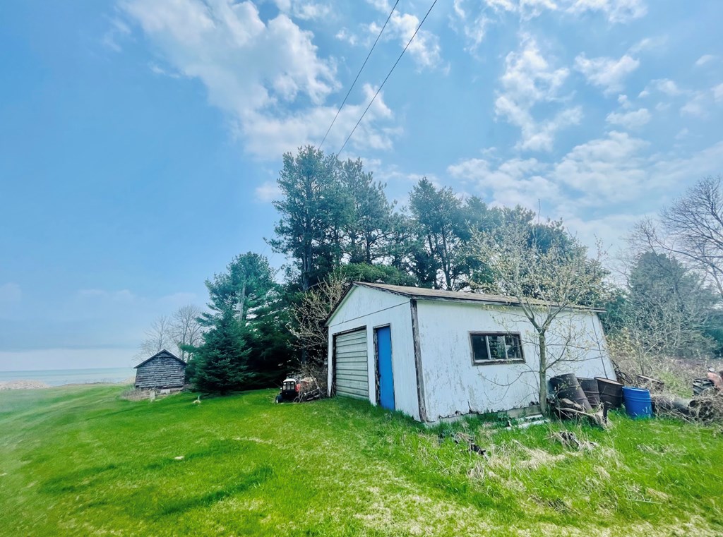 13105 Lakeshore Road Two Rivers, WI 54241 - Photo 9 of 9
