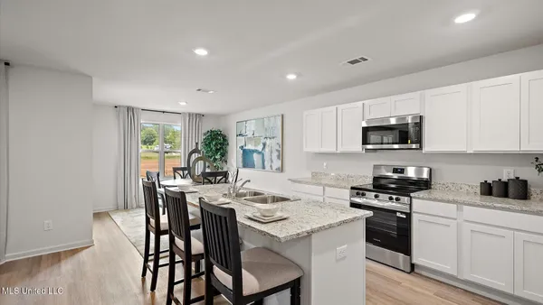 $303,900 | 224 Raulston Drive, Byram, MS 39272