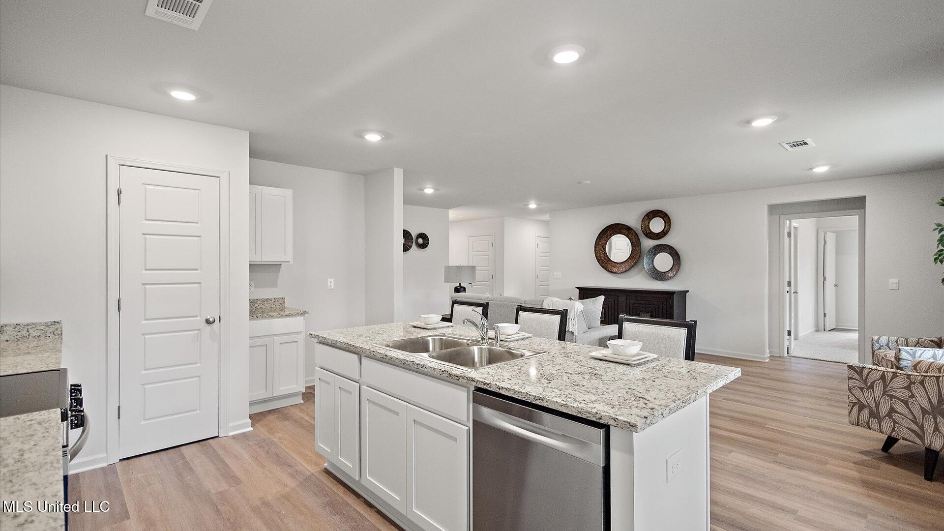 224 Raulston Drive Byram, MS 39272 - Photo 12 of 26 16-HTP21569