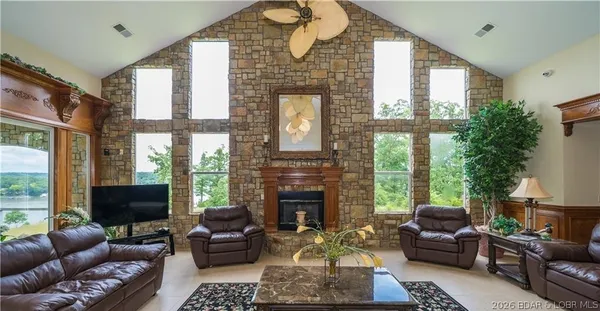 $400,000 | 230 Plaza Gardens Court, Unit 2C, Camdenton, MO 65020