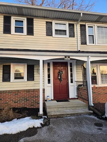 $1,750 | 19 Chapman Avenue, Unit 14, West Brookfield, MA 01585