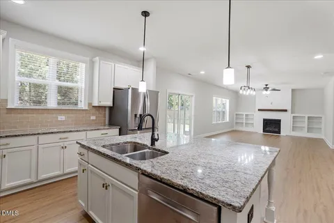$550,000 | 2104 Temple Hills Way, Fuquay-Varina, NC 27526