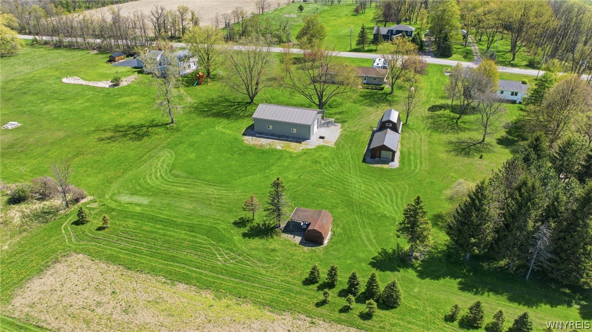 9832 Francis Road Batavia, NY 14020 - Photo 5 of 49