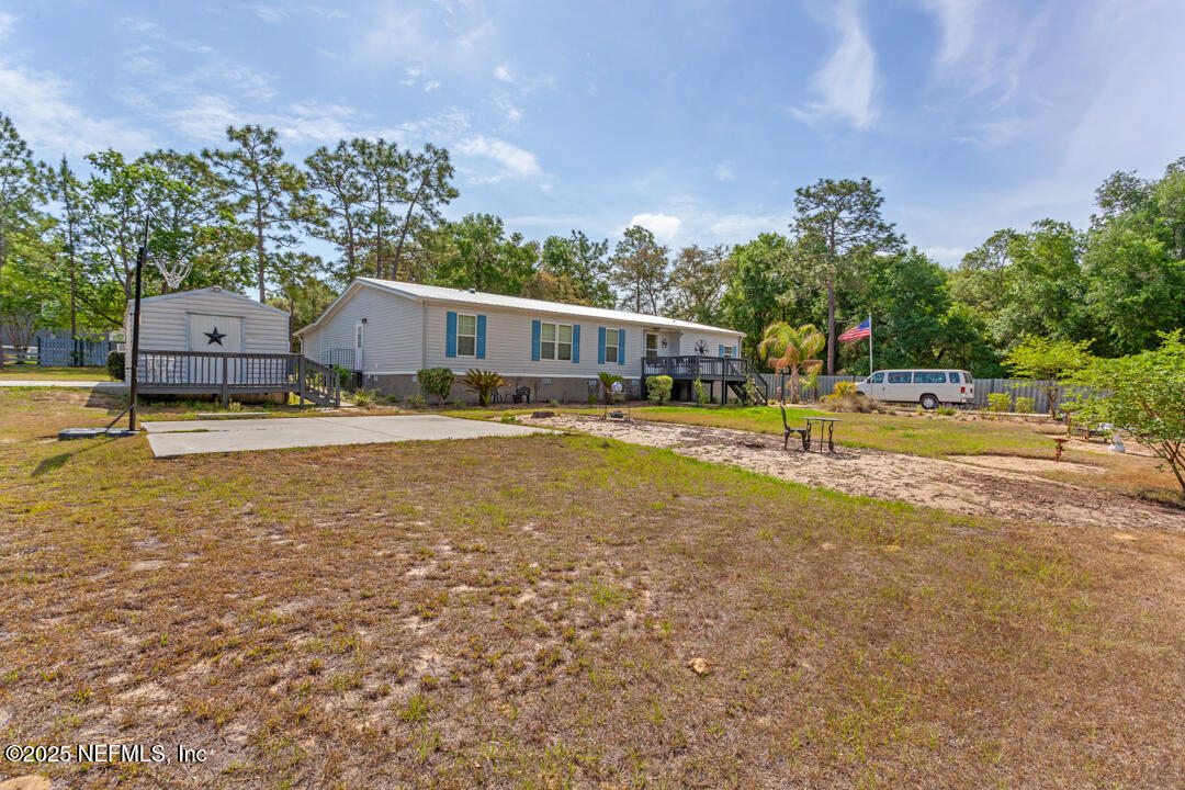 150 Keuka Road Interlachen, FL 32148 - Photo 3 of 23 150 KEUKA RD 3