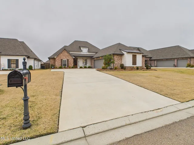 $454,900 | 409 Pilot Circle, Brandon, MS 39047
