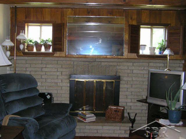 20032759-1.JPG