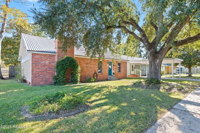 $169,000 | 414 Ashton Street, New Iberia, LA 70563