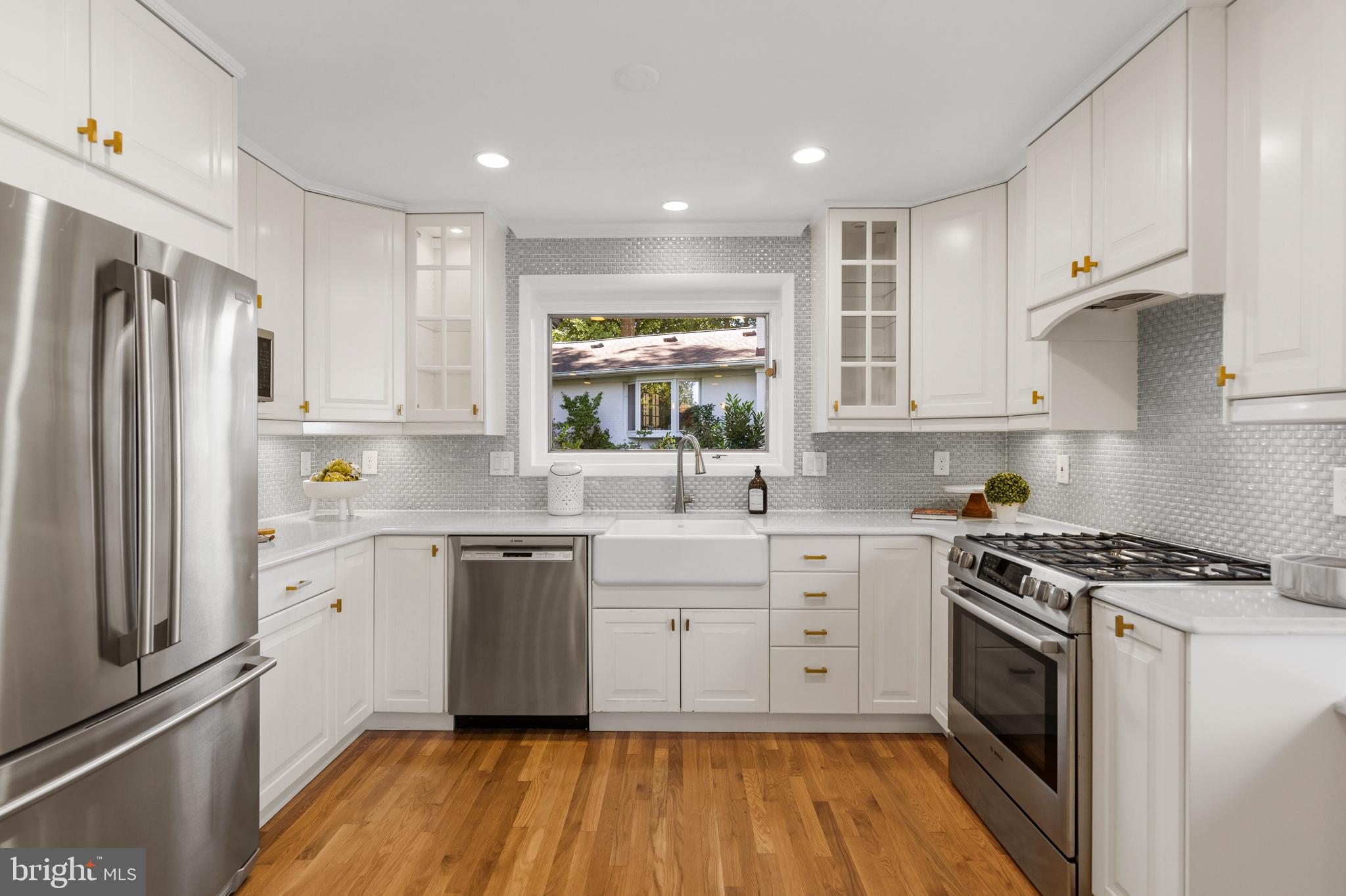 5612 Bent Branch Road Bethesda, MD 20816 - Photo 11 of 60 Updated chef's kitchen