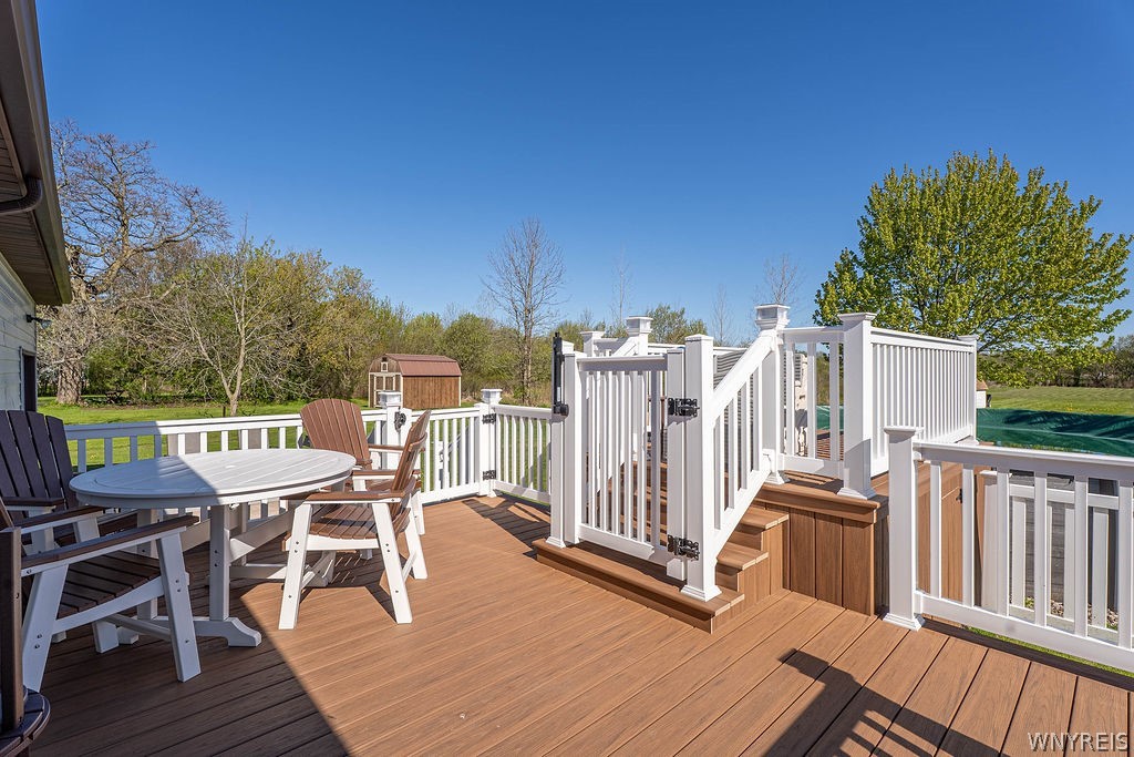 3889 Slusaric Road Wheatfield, NY 14120 - Photo 41 of 50