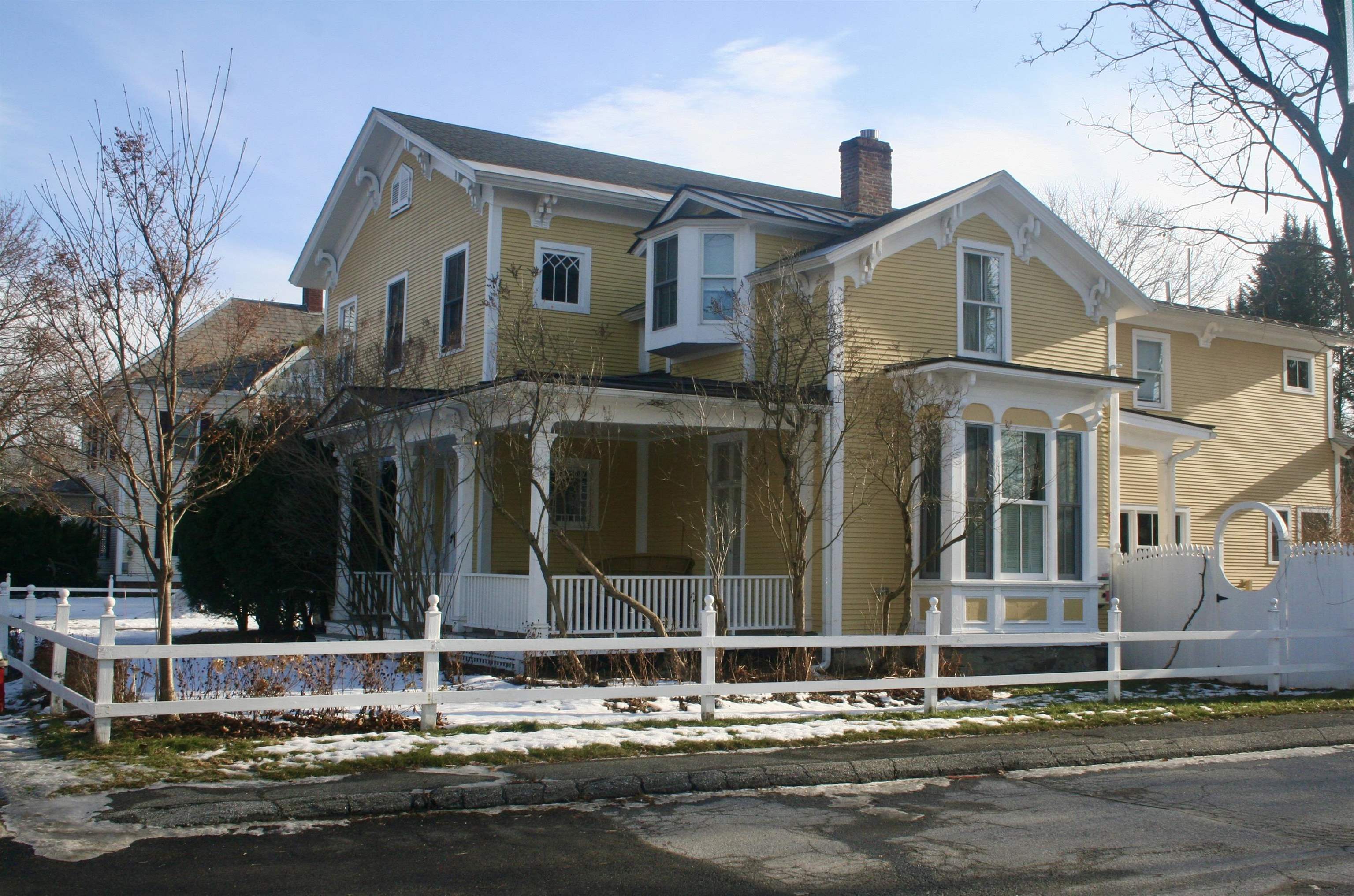 29 Maple Street Essex Junction, VT 05452 - Photo 2 of 60