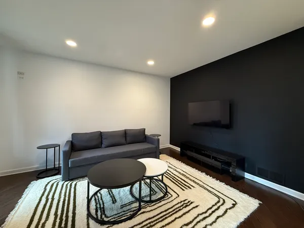 $9,750 | 354 Baltimore Drive, Vernon Hills, IL 60061