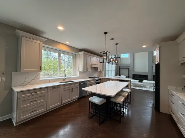 $9,750 | 354 Baltimore Drive, Vernon Hills, IL 60061