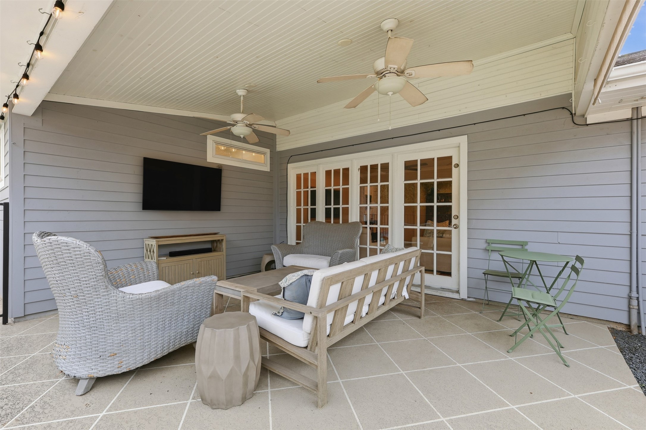 6236 Locke Lane Houston, TX 77057 - Photo 25 of 35 Check out the back porch, located off the family room. There is plenty of space for seating in the shade. This porch includes two ceiling fans and has views of the pool!