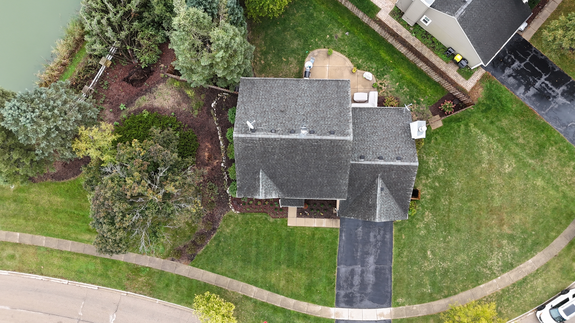 2 Daybreak Ridge Trail Cary, IL 60013 - Photo 36 of 37 an aerial view of a house